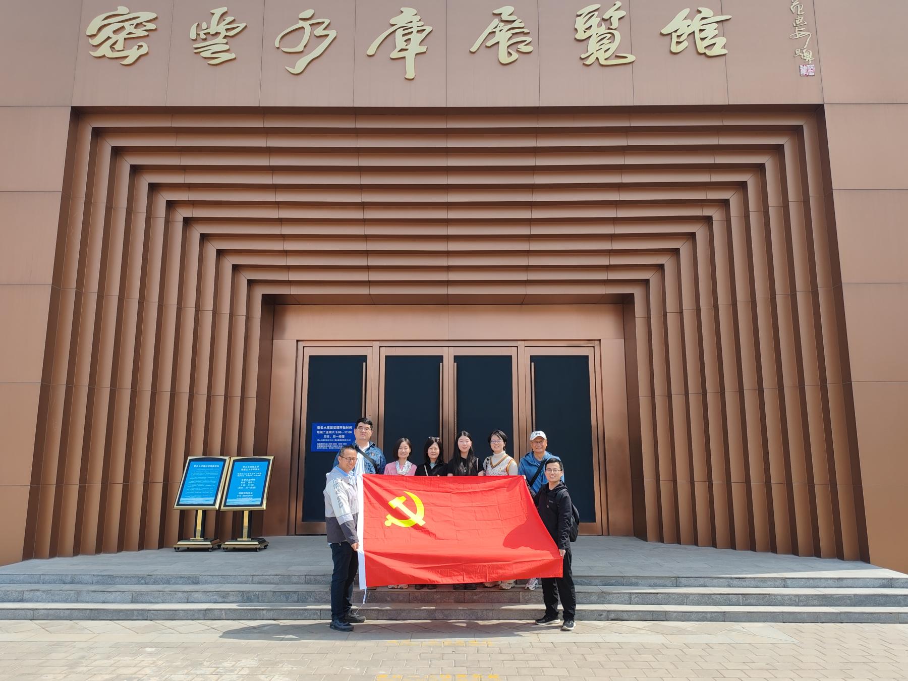 75b9f465f2ea600f47cb98b7809854d