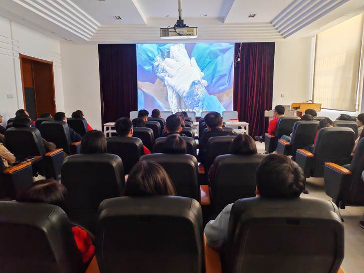 a3f327dfa06cf6c74a9c0d801bd981d